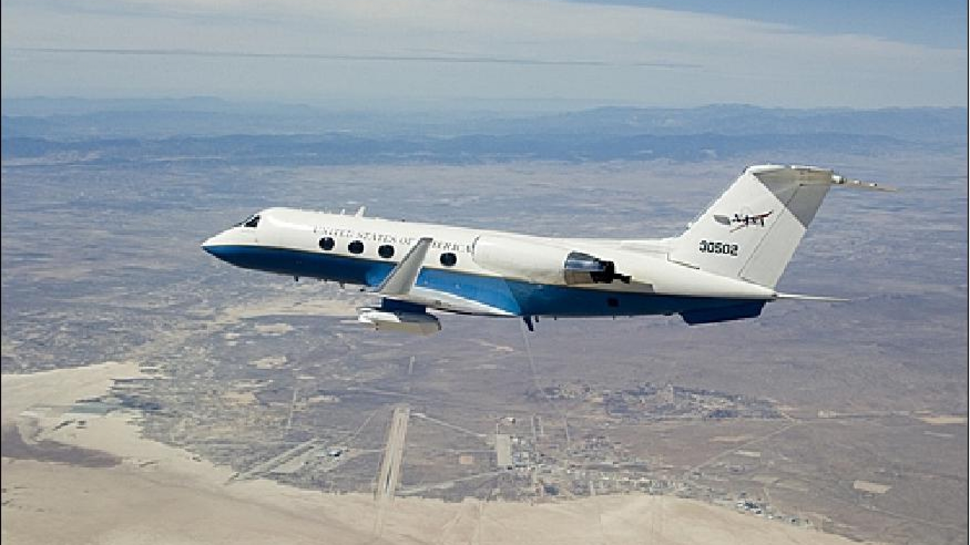 Modified NASA Gulfstream III in early flight tests with the UAVSAR pod attached to the underside of the aircraft (image credit: NASA/DFRC)